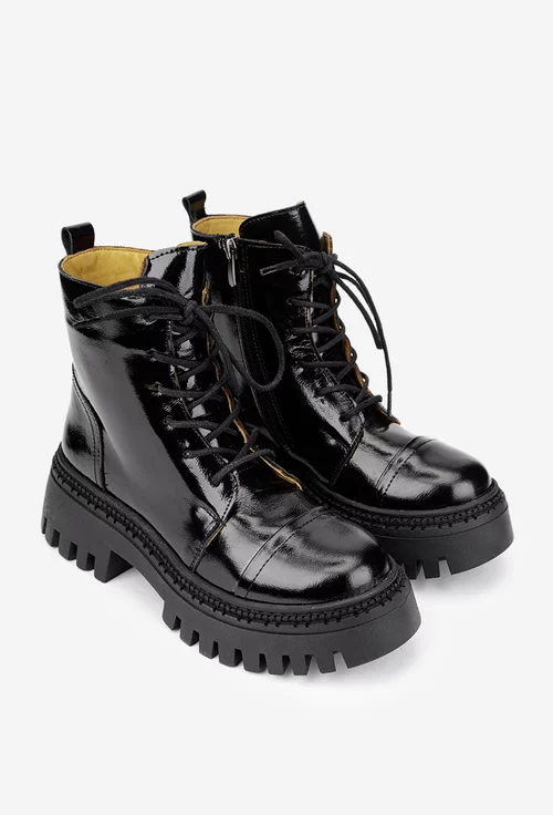 Ghete dama negre din piele lacuita