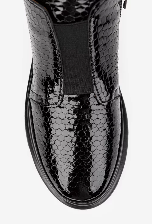 Ghete dama negre din piele lacuita cu model