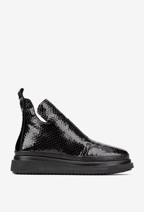 Ghete dama negre din piele lacuita cu model