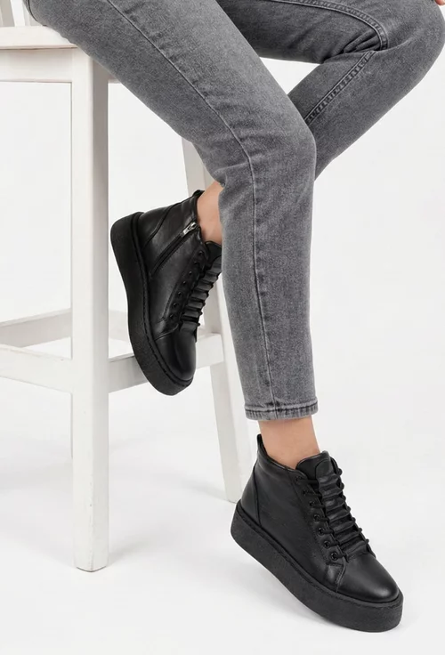 Ghete dama negre din piele naturala