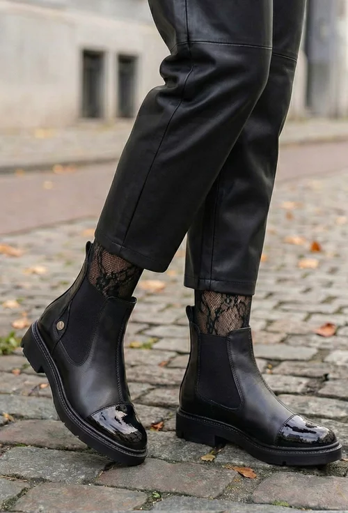 Ghete dama negre din piele naturala box cu detaliu lacuit