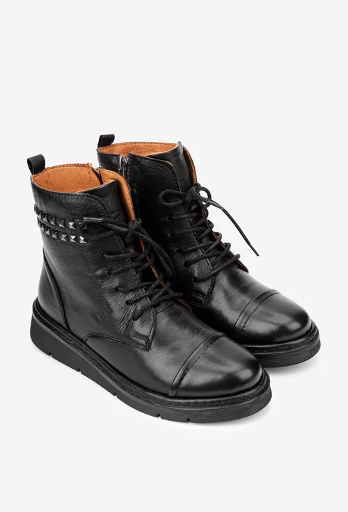 Ghete dama negre din piele naturala cu tinte