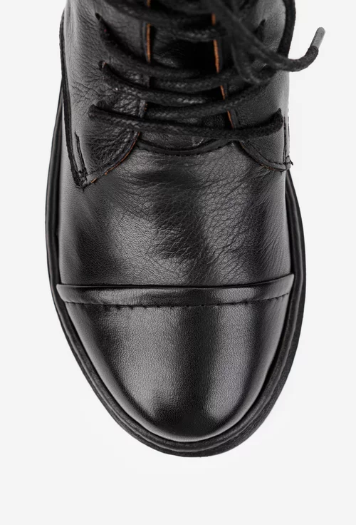 Ghete dama negre din piele naturala cu tinte