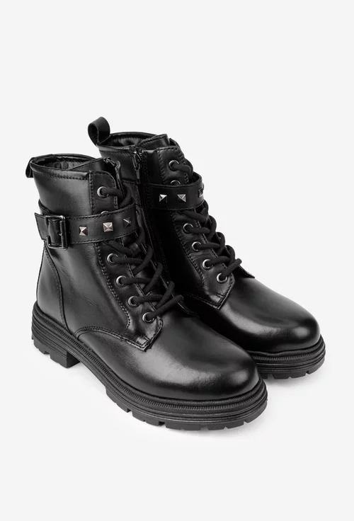 Ghete dama negre din piele naturala cu tinte