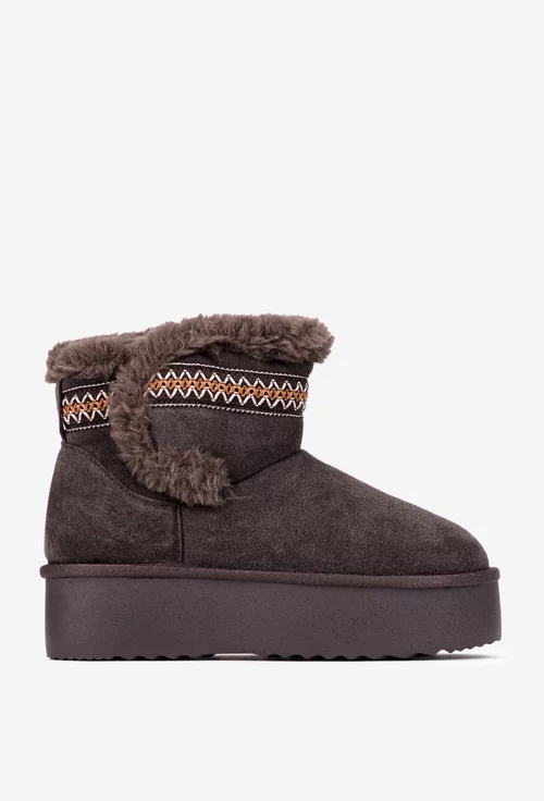 Ghete dama NUR din piele intoarsa maro inchis cu model