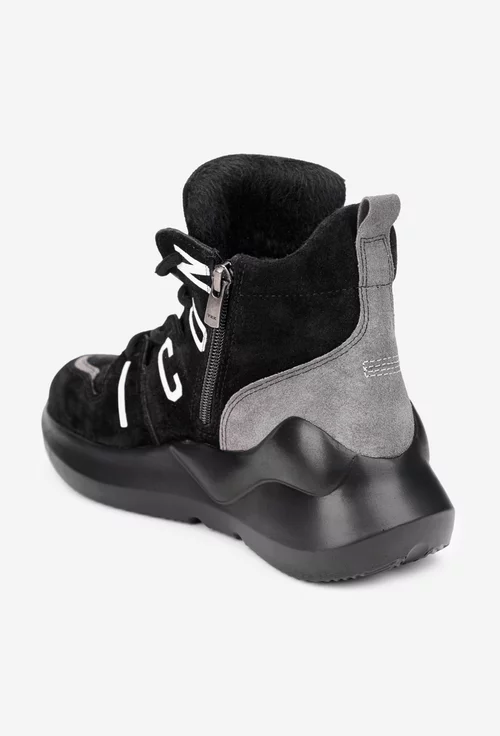Ghete dama NUR din piele intoarsa neagra