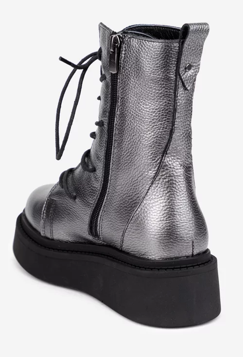 Ghete dama NUR din piele texturata argintie