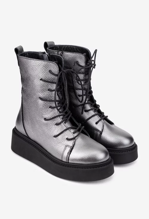 Ghete dama NUR din piele texturata argintie