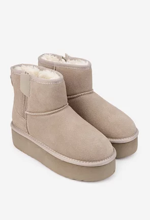 Ghete dama NUR imblanite din piele intoarsa bej cu fermoar