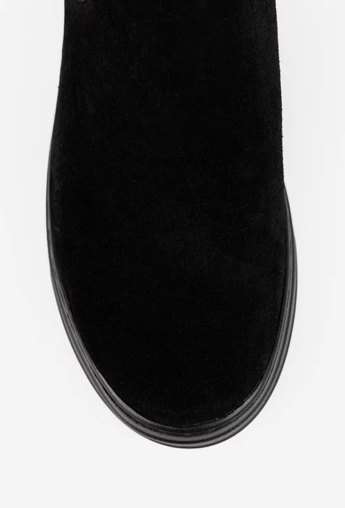 Ghete dama NUR negre din piele intoarsa cu ornament