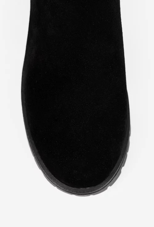 Ghete dama NUR negre din piele intoarsa cu ornament