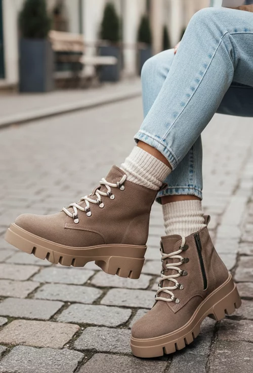 Ghete dama NUR taupe din piele intoarsa