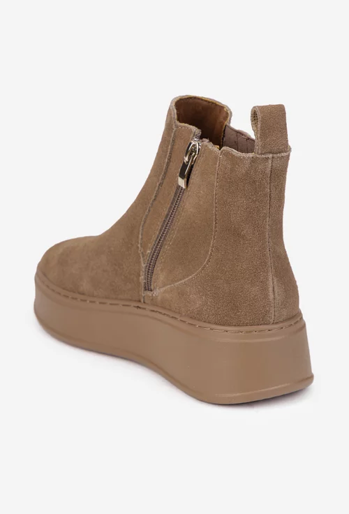 Ghete dama NUR taupe din piele intoarsa cu ornament