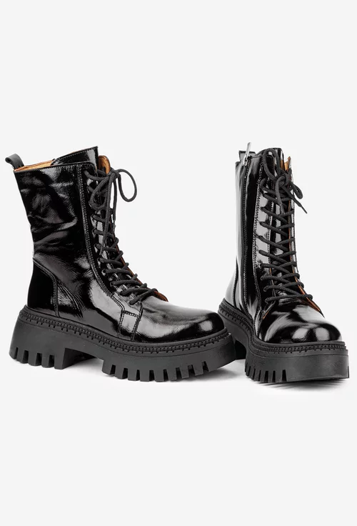 Ghete dama realizate din piele lacuita neagra