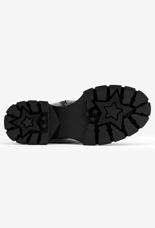Ghete negre din piele lacuita cu buzunar fals