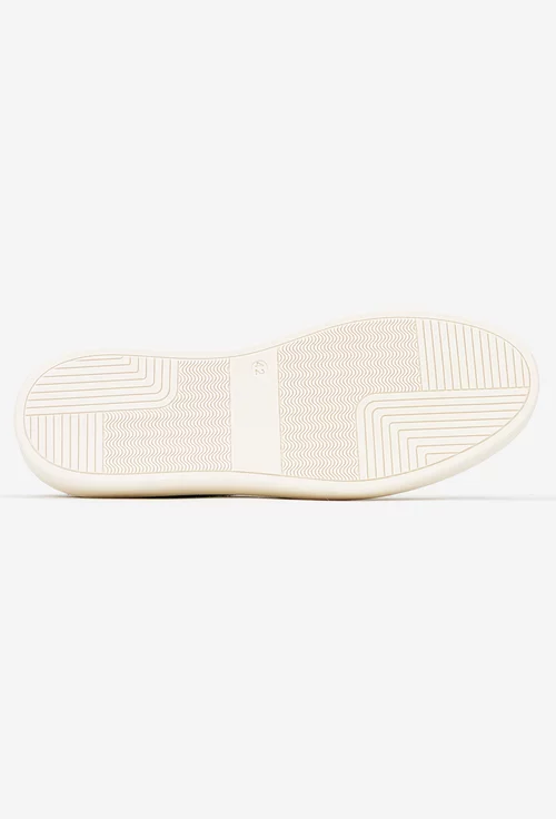 Mocasini barbati maro din piele intoarsa