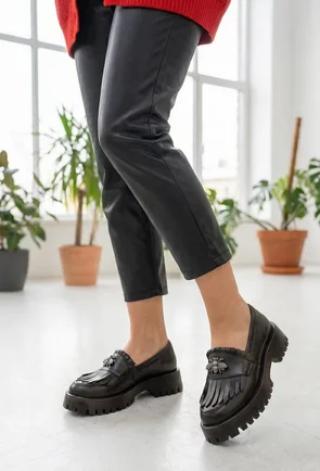 Mocasini dama negri din piele naturala cu ornament