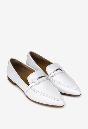Mocasini dama NUR albi din piele cu ornament