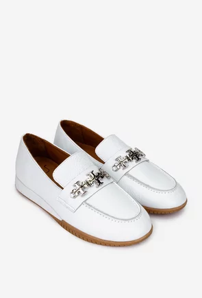 Mocasini dama NUR albi din piele texturata cu ornament