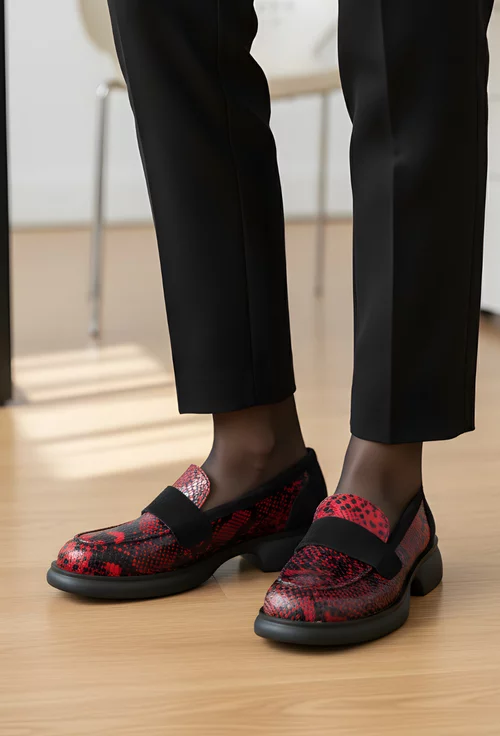 Mocasini dama rosii cu negri din piele