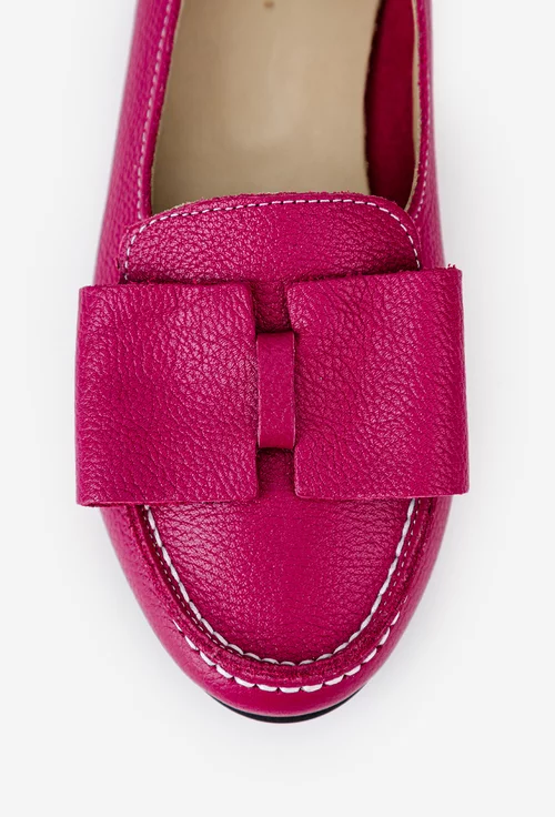 Mocasini fuchsia din piele texturata cu funda