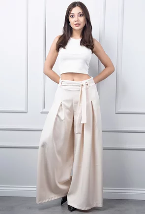 Pantaloni bej cu buzunare