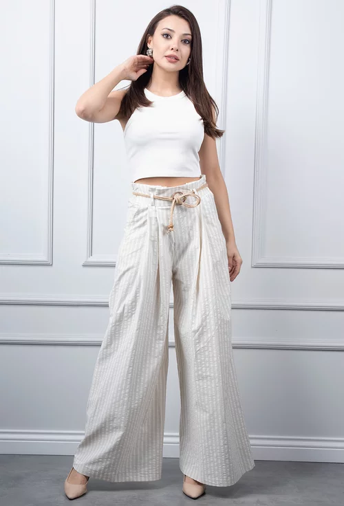 Pantaloni bej deschis cu dungi