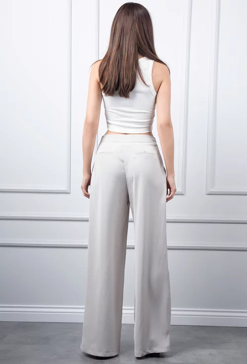 Pantaloni grej