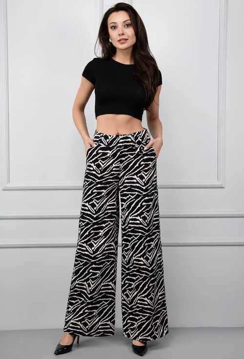 Pantaloni negri evazati cu imprimeu