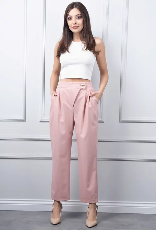 Pantaloni roz pudra accesorizati