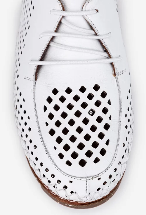 Pantofi albi din piele naturala cu perforatii