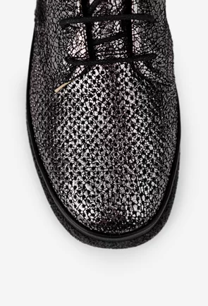 Pantofi argintii cu negru din piele cu perforatii