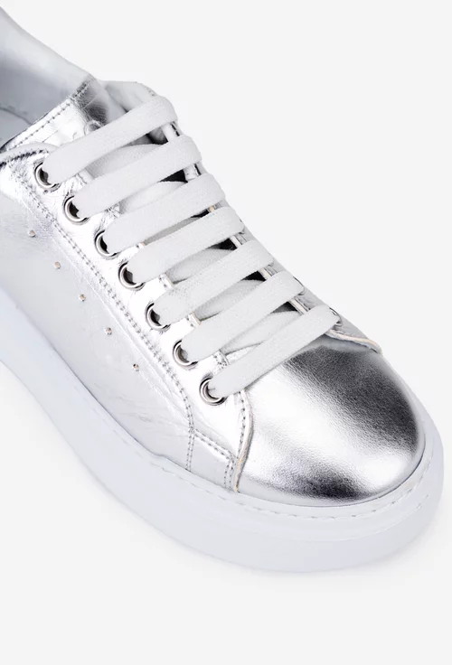 Pantofi argintii din piele cu siret