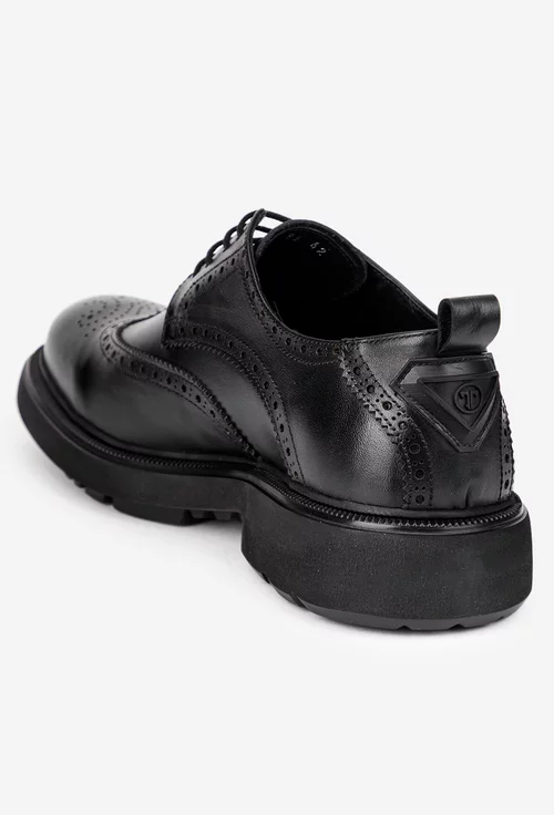 Pantofi barbati confectionati din piele neagra cu model