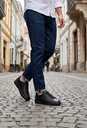 Pantofi barbati confectionati din piele texturata neagra