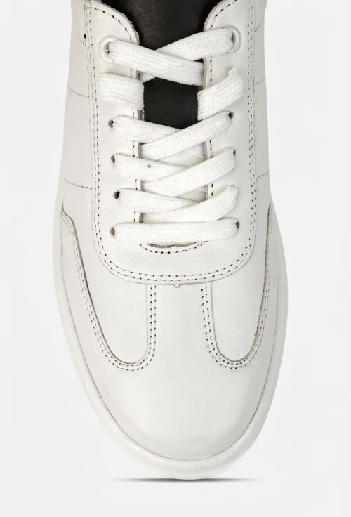 Pantofi barbati din piele naturala alba cu detalii negre