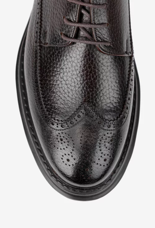 Pantofi barbati din piele texturata maro cu model