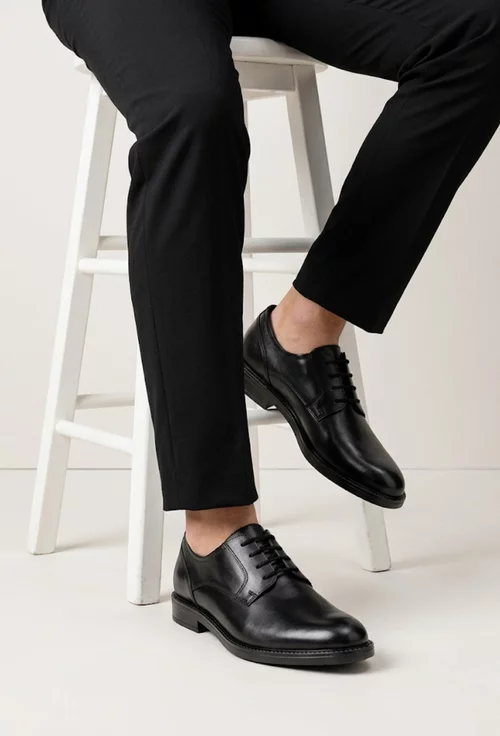 Pantofi barbati negri din piele naturala cu siret