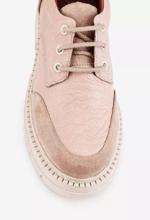 Pantofi bej din piele cu insertii piele intoarsa