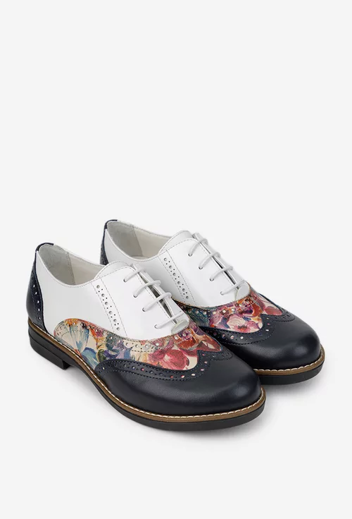 Pantofi dama albi cu bleumarin din piele cu detalii florale