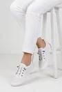 Pantofi dama albi din piele cu perforatii