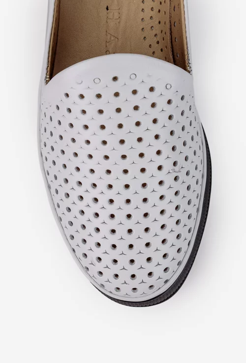 Pantofi dama albi din piele naturala cu model perforat