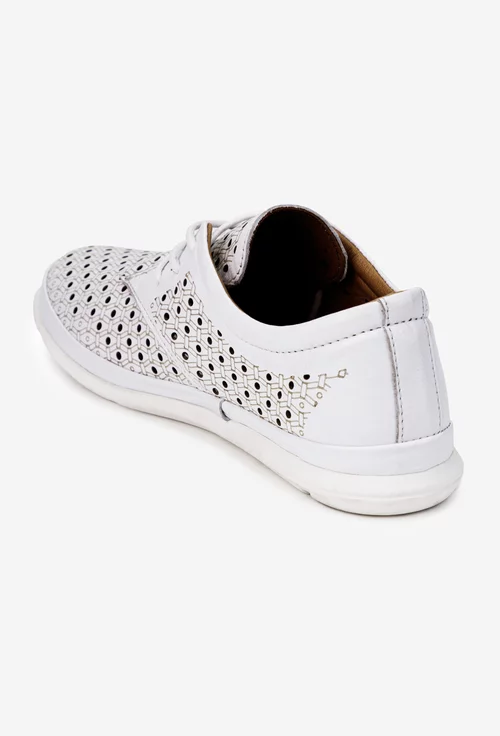 Pantofi dama albi din piele naturala cu model perforat