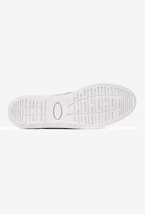 Pantofi dama albi din piele naturala cu model perforat
