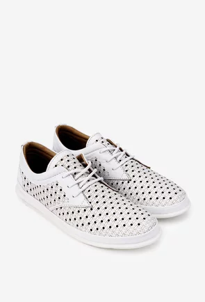 Pantofi dama albi din piele naturala cu model perforat