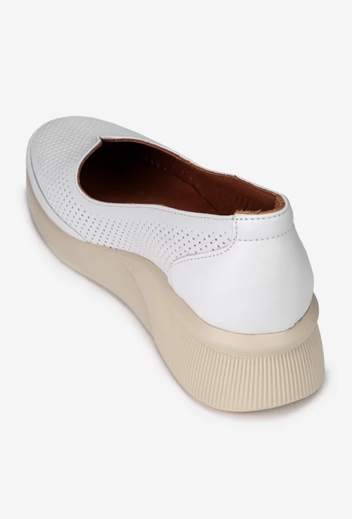 Pantofi dama albi din piele naturala cu perforatii