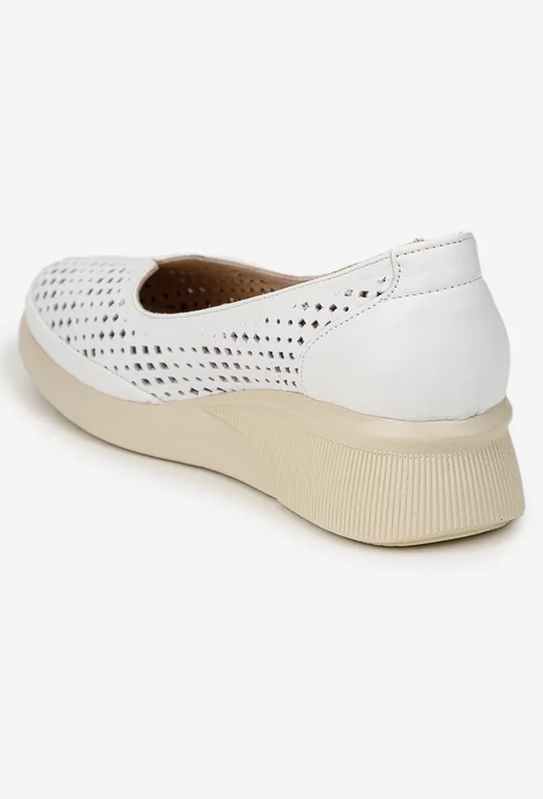 Pantofi dama albi din piele naturala cu perforatii