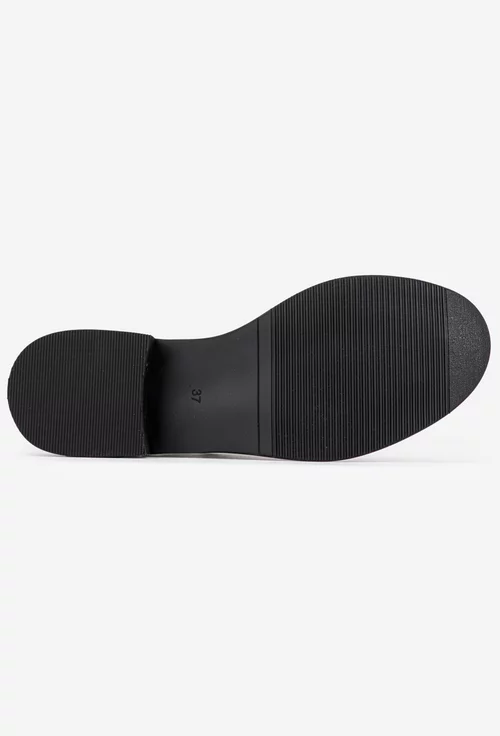 Pantofi dama albi din piele naturala  cu talpa neagra si bareta