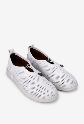 Pantofi dama albi din piele naturala perforata