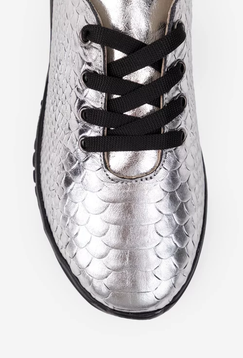 Pantofi dama argintii din piele cu model